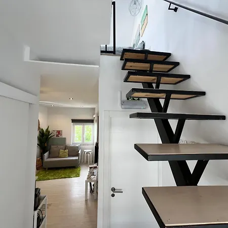 Διαμέρισμα Duplex Com Vista Mar A Passos Da - Just Sezimbra