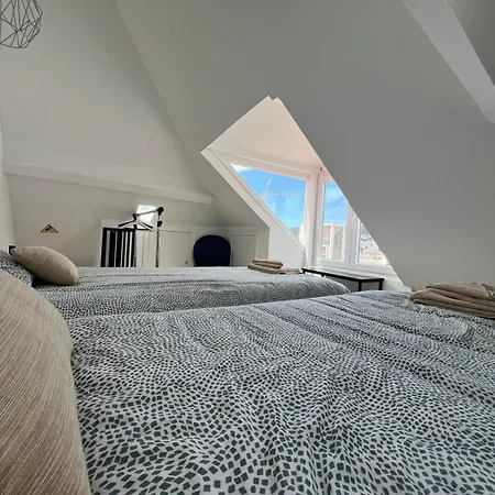 Διαμέρισμα Duplex Com Vista Mar A Passos Da - Just Sezimbra *