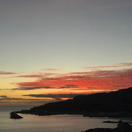 Duplex Com Vista Mar A Passos Da - Just Sezimbra