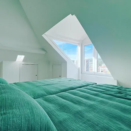 Duplex Com Vista Mar A Passos Da - Just Sezimbra Apartamento *