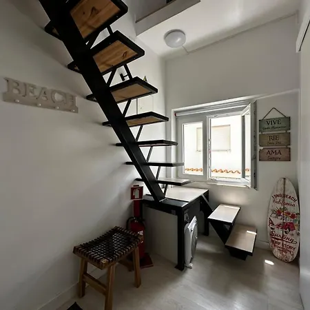 Daire Duplex Com Vista Mar A Passos Da - Just Sezimbra *